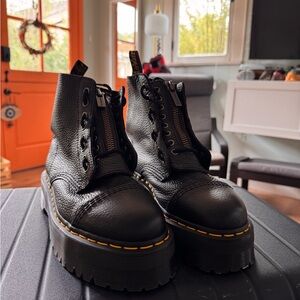 Doc Martens Sinclair Milled Nappa Leather Platform Boots - only worn once